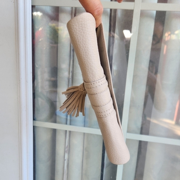 New‎ with TagsGiGi New York Ava Clutch - Picture 3 of 7